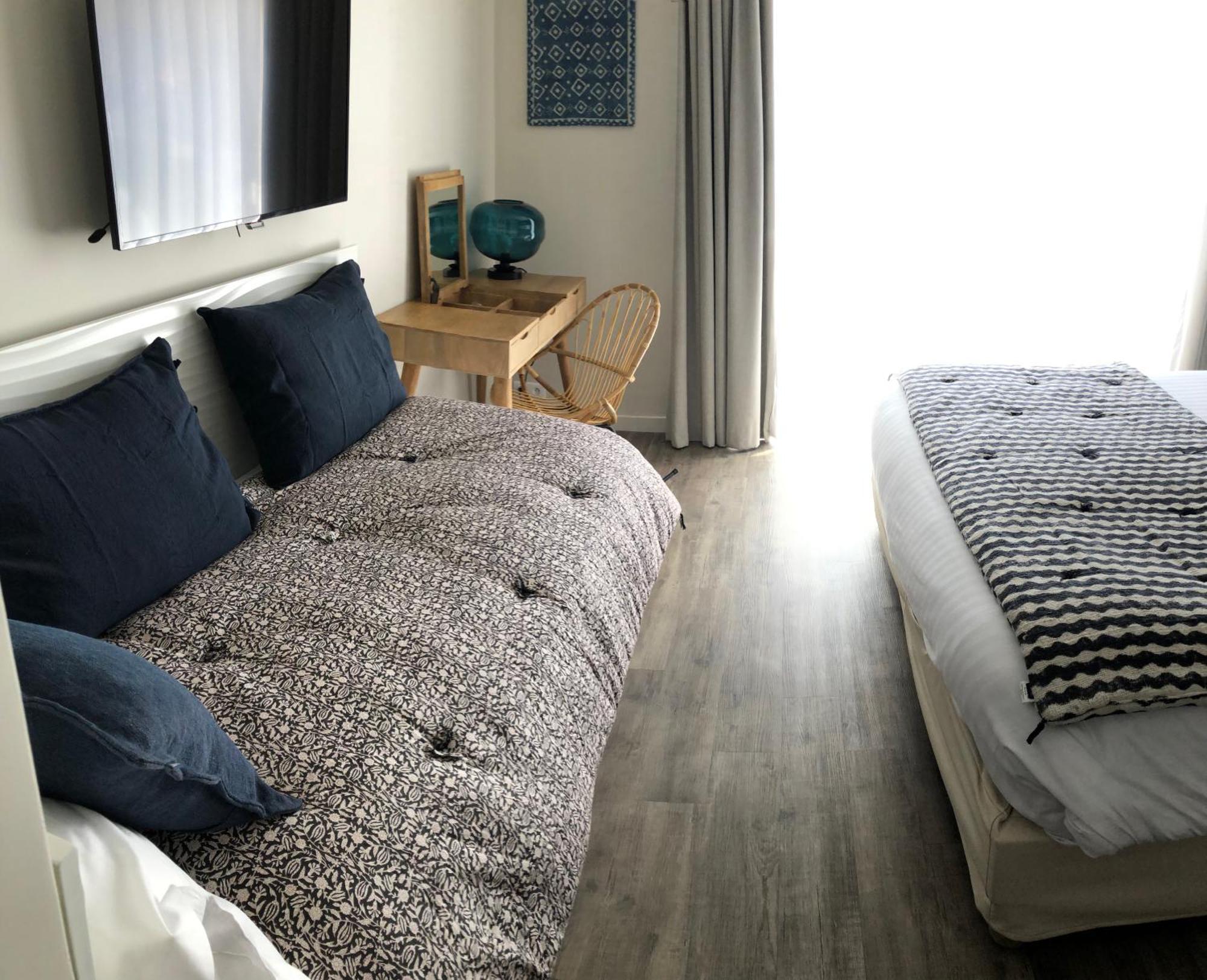 Triple Room with Terrace and Sea View